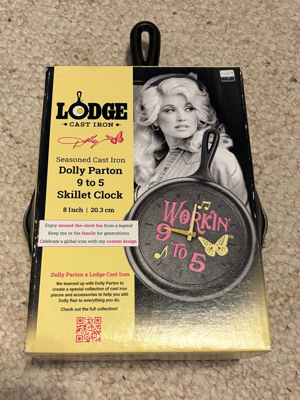Dolly Parton 9 to 5 Skillet Clock - Black